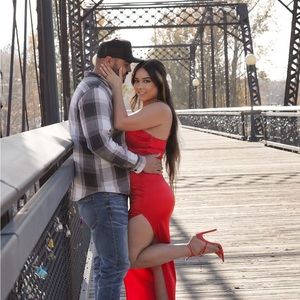 Womens Selfie Leslie Saints and Secrets sz m satin silk like dress valentine red